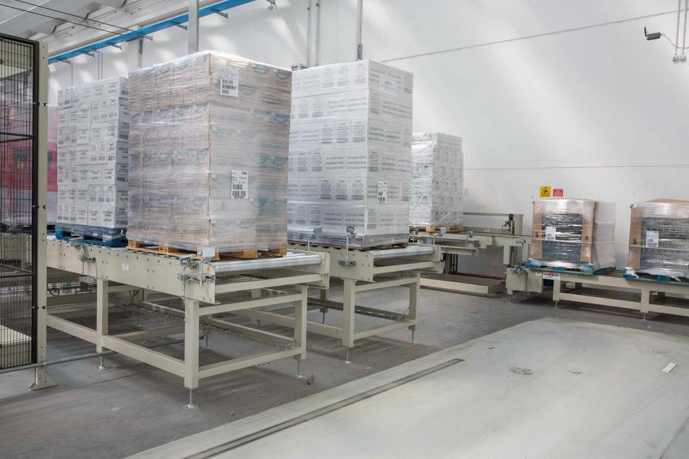 Pallet magazzino movimentazione Pallet magazzino movimentazione